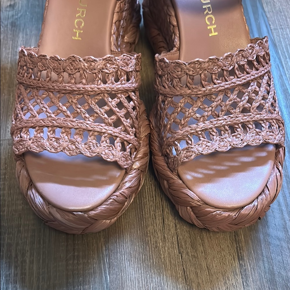 Tory Burch Mauve Woven Sandals - Picture 2 of 12